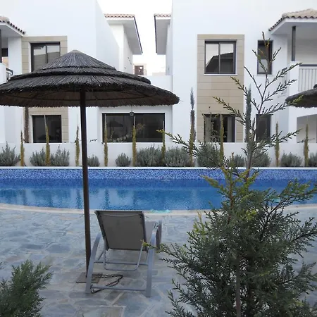 Emerald Heights * Tersephanou