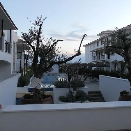 Emerald Heights Apartament