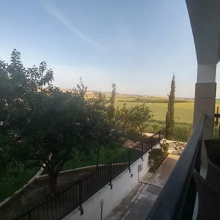 Emerald Heights Apartament