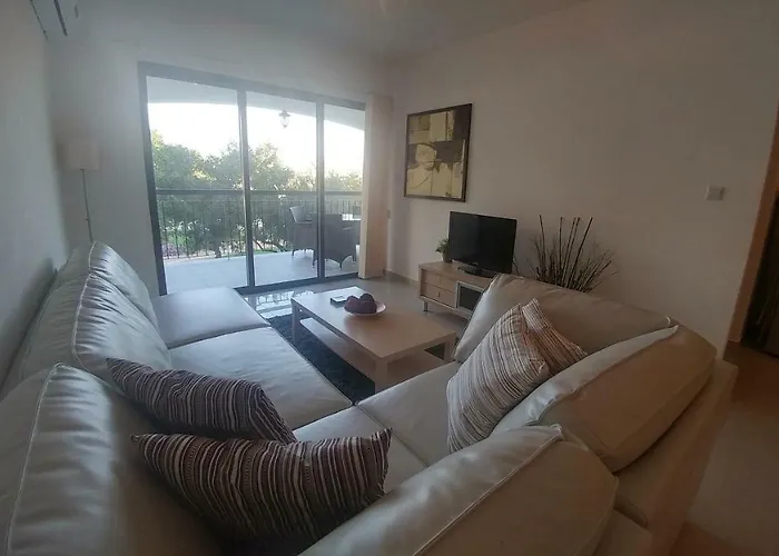 Emerald Heights * Tersephanou