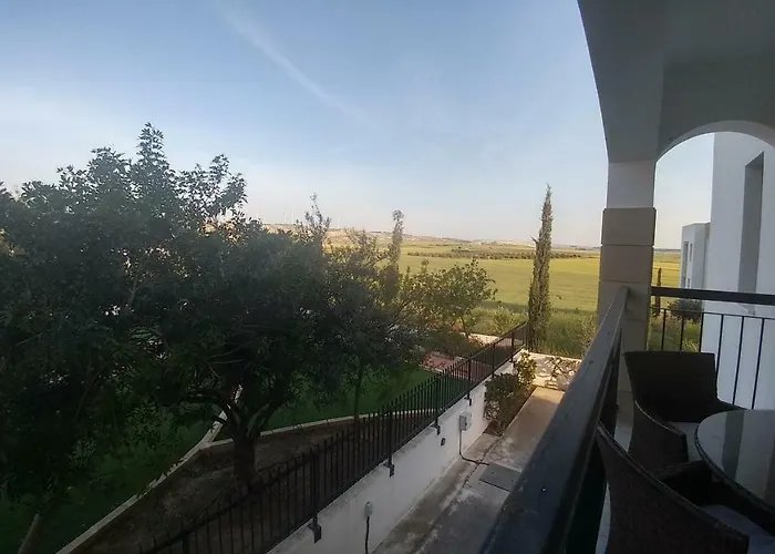 Emerald Heights Apartament