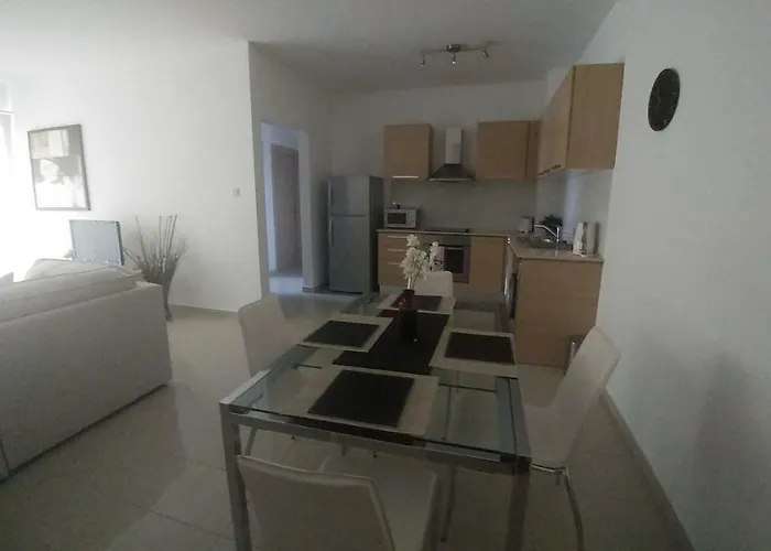 Apartament Emerald Heights *